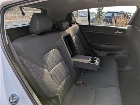 Used 2022 Kia Sportage LX image 14