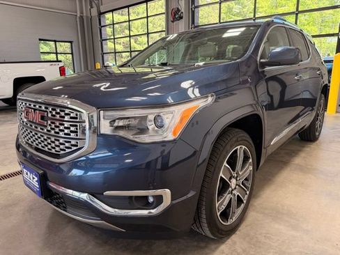 Used 2018 GMC Acadia Denali w/ Technology Package AWD/4WD image 4