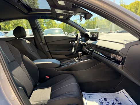 Certified 2025 Honda Accord Sport image 14