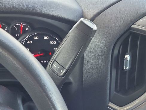 Used 2023 Chevrolet Silverado 1500 Custom image 12