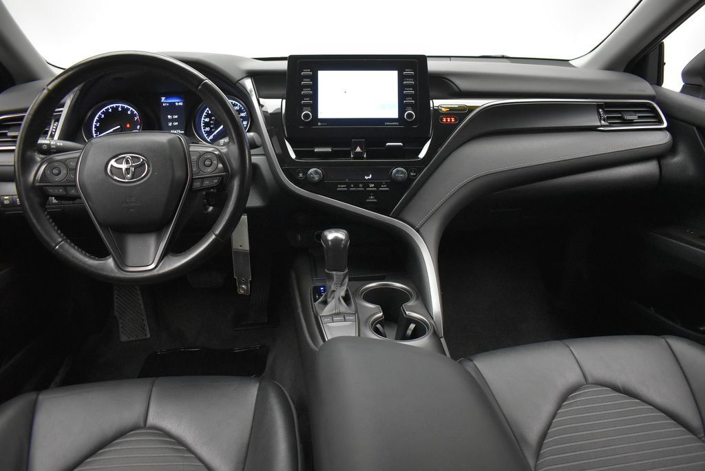 Used 2023 Toyota Camry SE FWD image 23