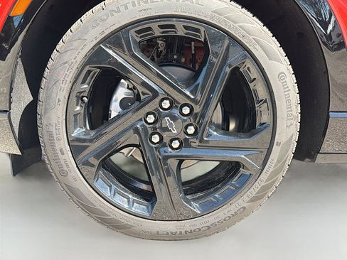 Used 2025 Chevrolet Equinox EV RS image 40