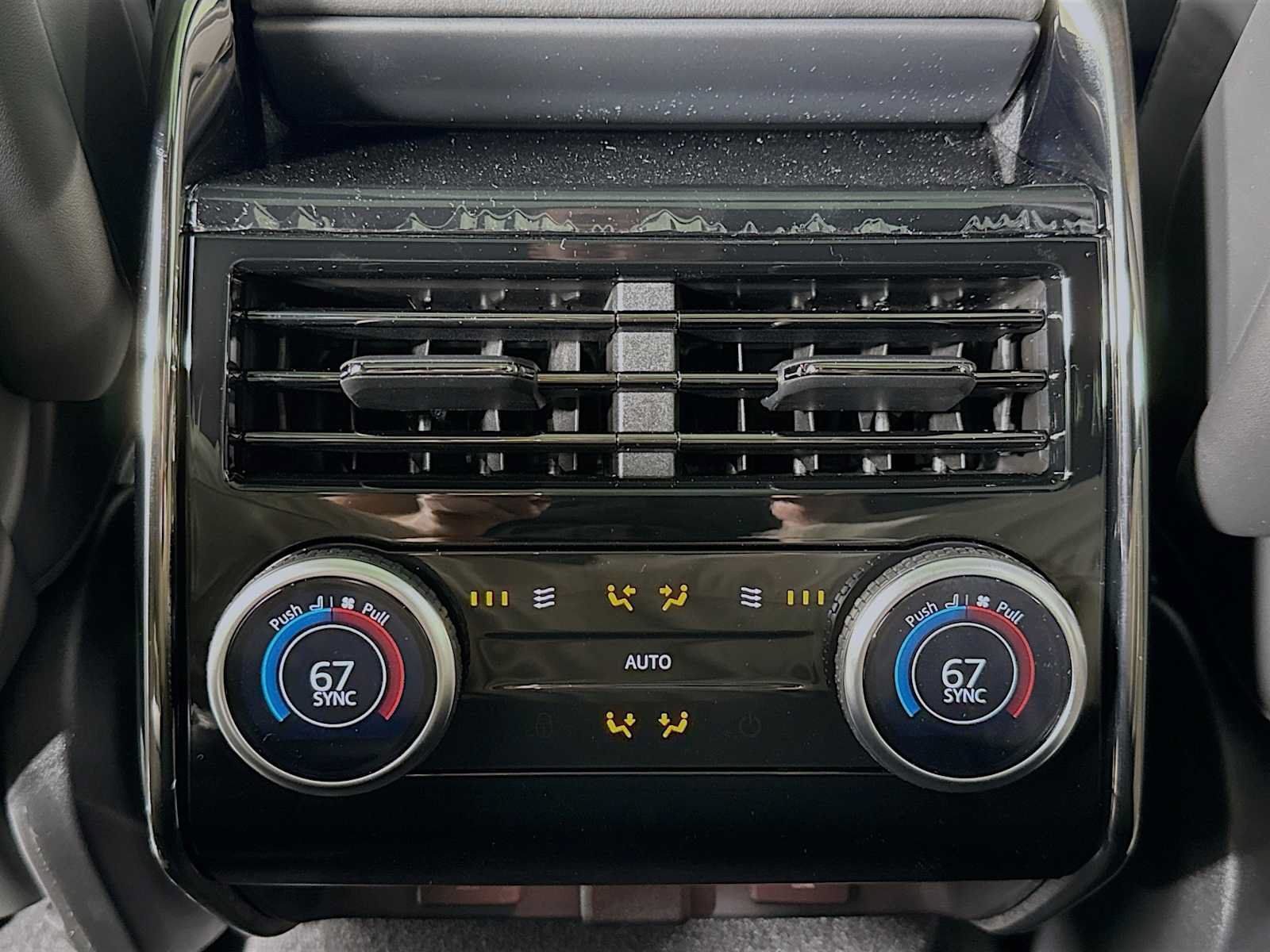 New 2026 Land Rover Range Rover Sport SE AWD/4WD image 24