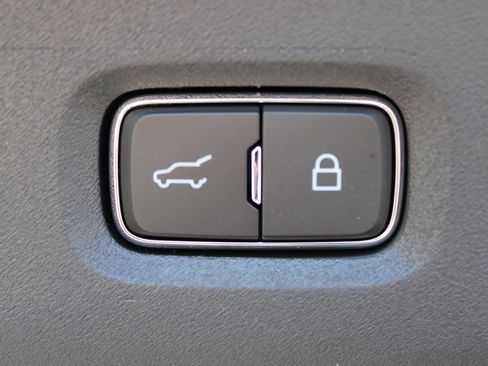 New 2025 Ford Expedition Max Platinum w/ Stealth Performance Package image 21