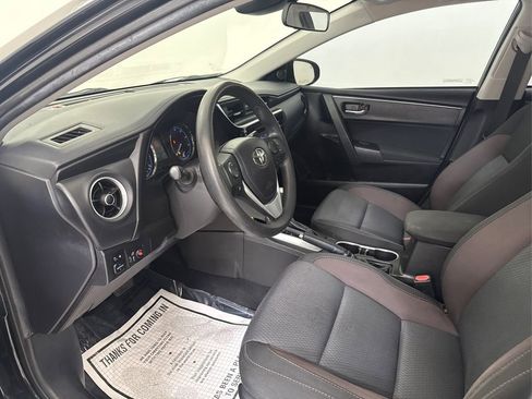 Used 2018 Toyota Corolla LE image 25