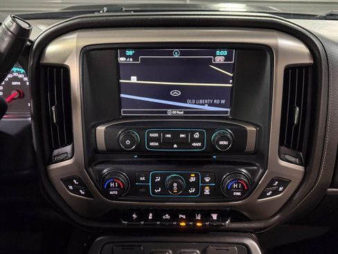 Used 2019 GMC Sierra 2500 Denali w/ Duramax Plus Package image 27