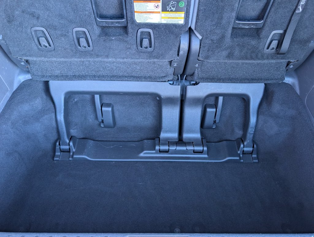 Certified 2022 Toyota Sienna XLE w/ XLE Plus Package FWD image 34