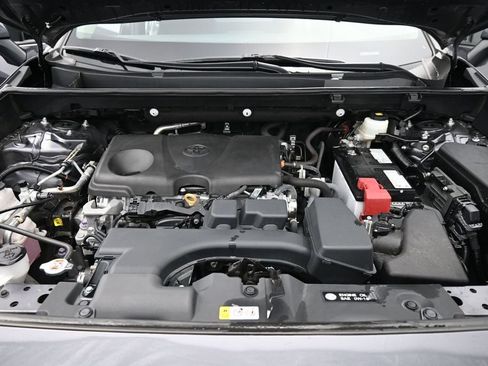 Used 2023 Toyota RAV4 XLE FWD image 23