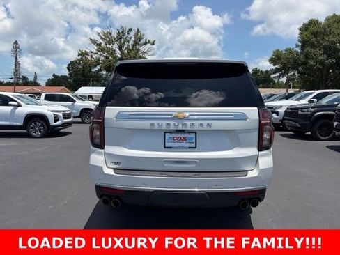 Used 2022 Chevrolet Suburban High Country AWD/4WD image 5