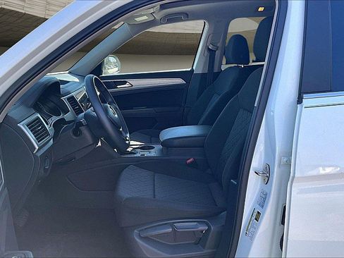 Used 2018 Volkswagen Atlas Launch Edition image 24