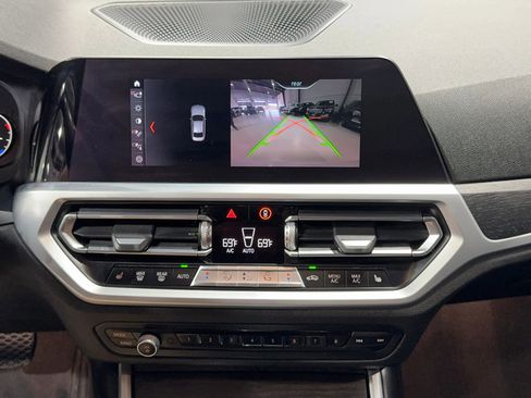 Used 2020 BMW 330i Sedan w/ Driving Assistance Package image 38