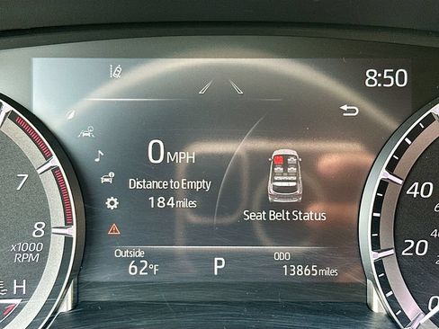 Used 2023 Toyota Highlander XSE AWD/4WD image 16