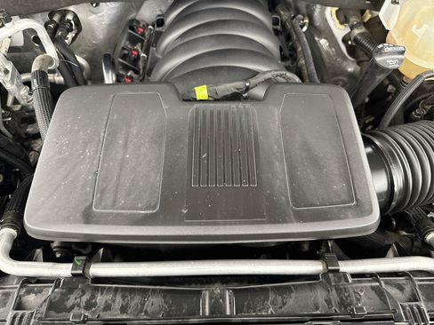 Used 2021 Chevrolet Silverado 1500 RST w/ Redline Edition AWD/4WD image 36