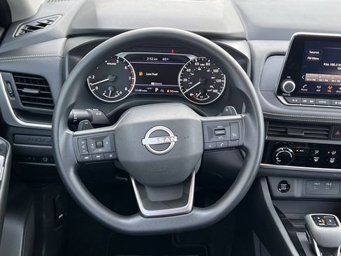 Certified 2025 Nissan Rogue S image 15