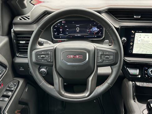 Used 2024 GMC Sierra 1500 AT4 w/ Technology Package AWD/4WD image 13