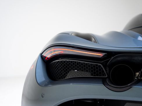 Used 2018 McLaren 720S image 29