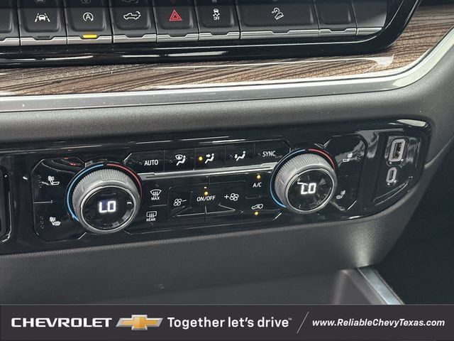 Used 2025 Chevrolet Silverado 1500 RST AWD/4WD image 20