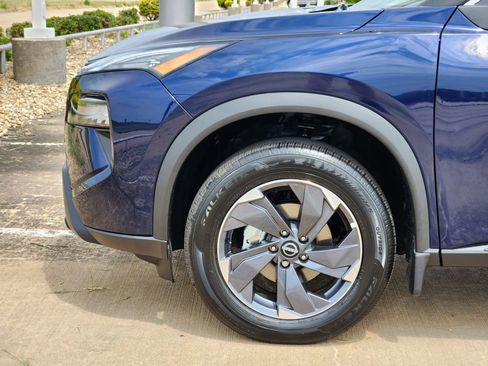 New 2026 Nissan Rogue SV image 9