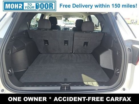 Used 2022 Chevrolet Equinox LT w/ Driver Convenience Package image 36