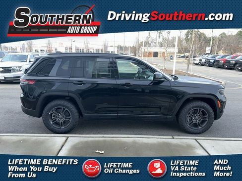 New 2024 Jeep Grand Cherokee Trailhawk w/ Luxury Tech Group III AWD/4WD image 1