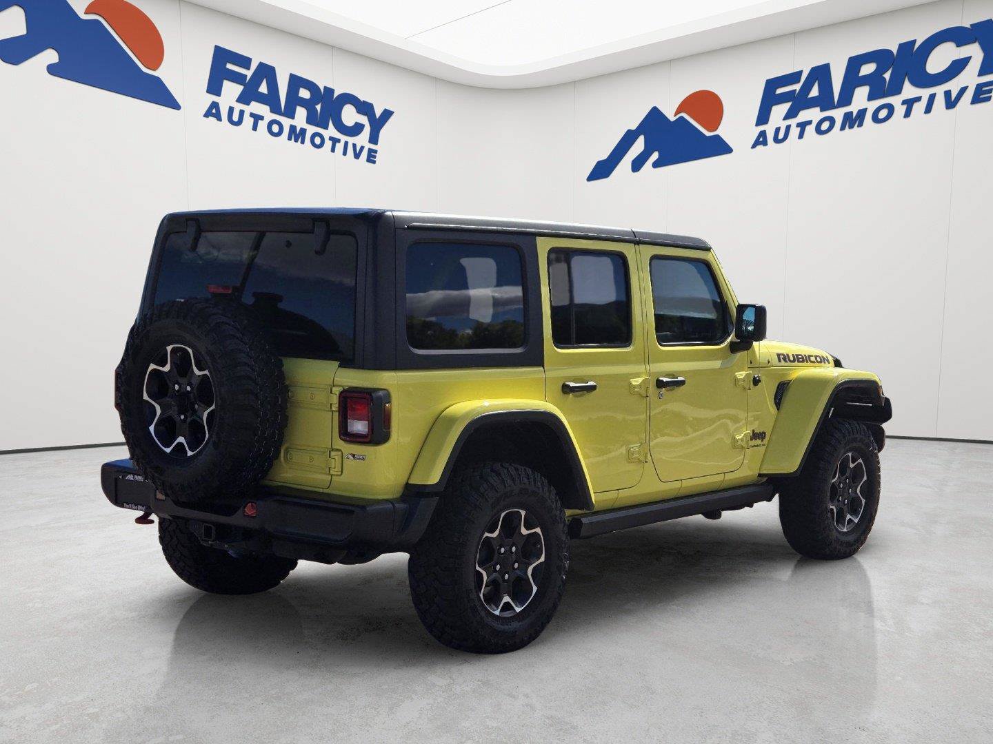 Used 2023 Jeep Wrangler Unlimited Rubicon w/ Cold Weather Group AWD/4WD image 6