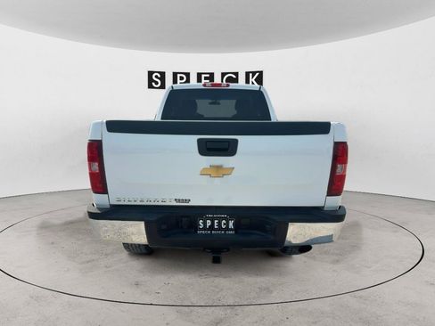 Used 2011 Chevrolet Silverado 2500 W/T AWD/4WD image 4