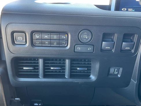 New 2025 Chevrolet Brightdrop 600 image 21