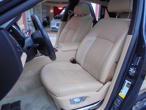 Used 2011 Rolls-Royce Ghost RWD image 10