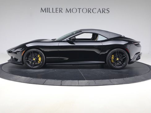 Certified 2025 Ferrari Roma Spider image 14