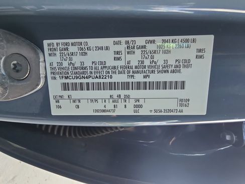 Used 2023 Ford Escape Active w/ Tech Pack #2 AWD/4WD image 36