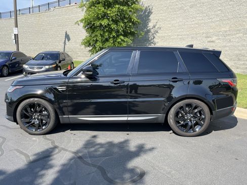 Used 2019 Land Rover Range Rover Sport SE AWD/4WD image 4
