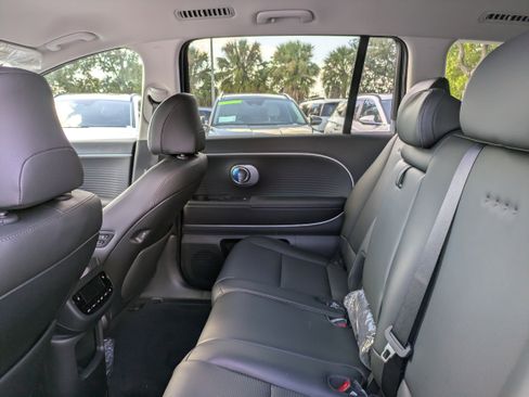 New 2026 Hyundai Ioniq 9 SEL image 15