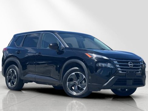 Used 2024 Nissan Rogue SV AWD/4WD image 2