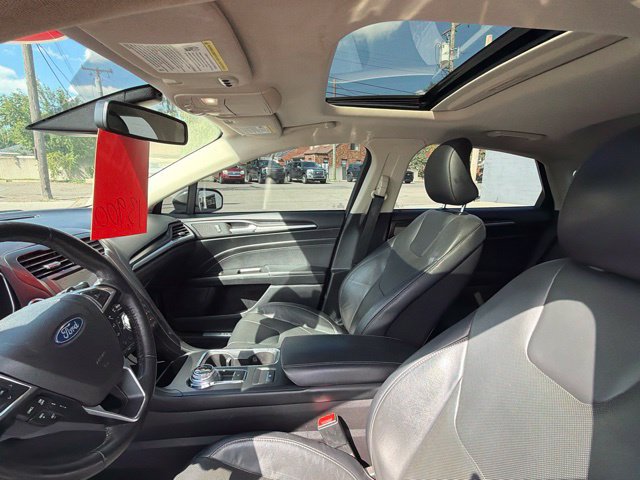 Used 2019 Ford Fusion Titanium FWD image 26