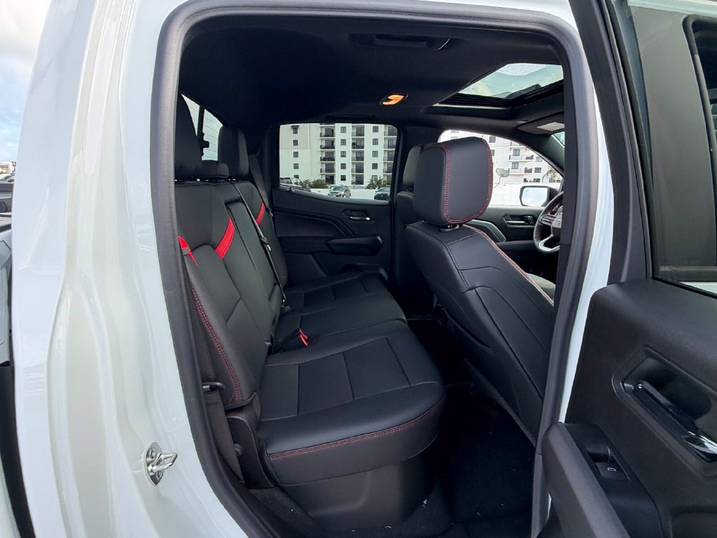 New 2026 Chevrolet Colorado Z71 w/ Technology Package AWD/4WD image 13