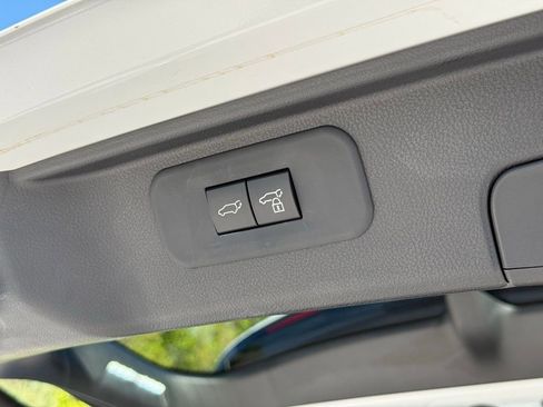 Used 2024 Toyota Grand Highlander AWD image 16