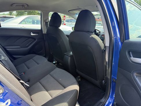 Used 2017 Kia Forte LX FWD image 15