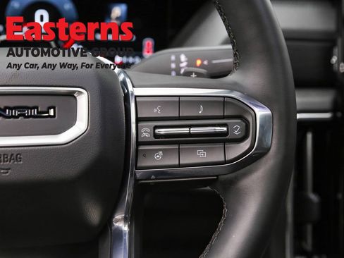 Used 2025 GMC Yukon XL Denali w/ Denali Reserve Package image 16