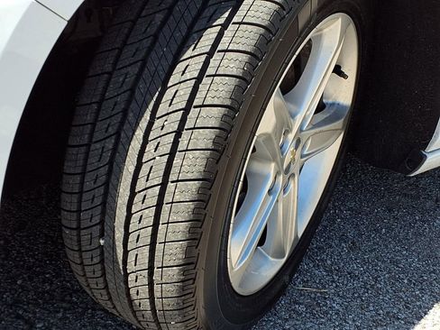 Used 2022 Chevrolet Malibu LS image 31