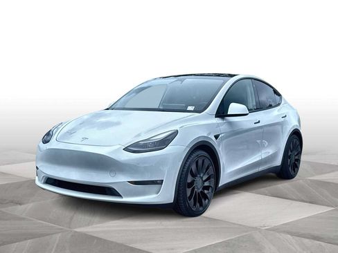 Used 2023 Tesla Model Y Performance AWD/4WD image 4
