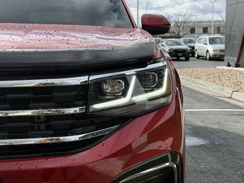 Used 2023 Volkswagen Atlas SEL Premium image 32