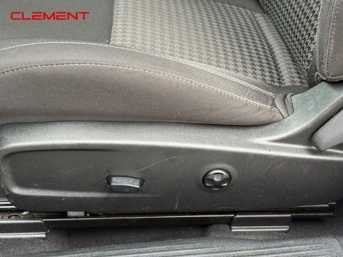 Used 2019 Dodge Challenger R/T image 18