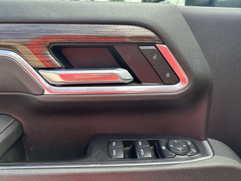 Used 2025 Chevrolet Silverado 2500 LT AWD/4WD image 23