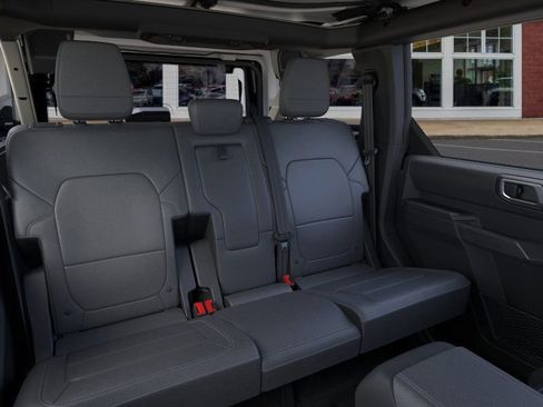 New 2026 Ford Bronco Badlands image 11