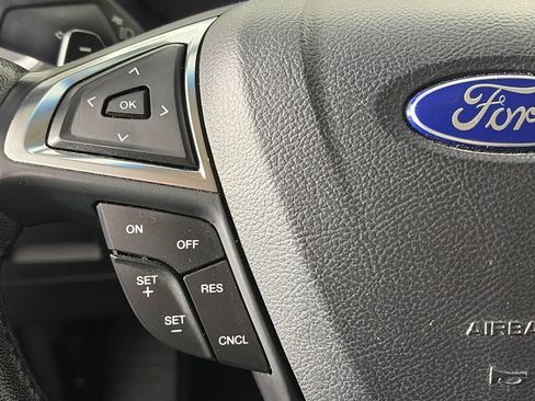 Certified 2017 Ford Edge SEL w/ Equipment Group 201A AWD/4WD image 17