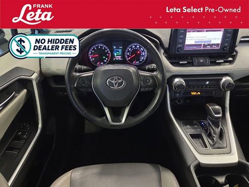 Used 2019 Toyota RAV4 XLE Premium FWD image 18