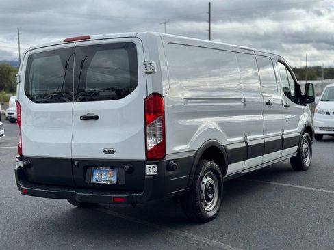 Used 2018 Ford Transit 250 148 Low Roof image 4