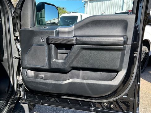 Used 2016 Ford F150 Lariat image 23