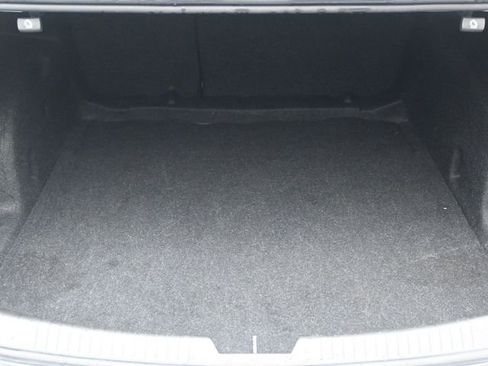 Used 2022 Chevrolet Malibu LT image 25