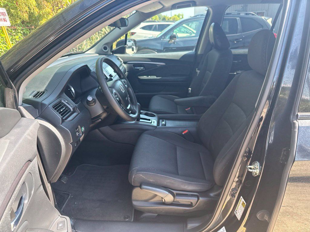 Used 2017 Honda Ridgeline Sport image 9